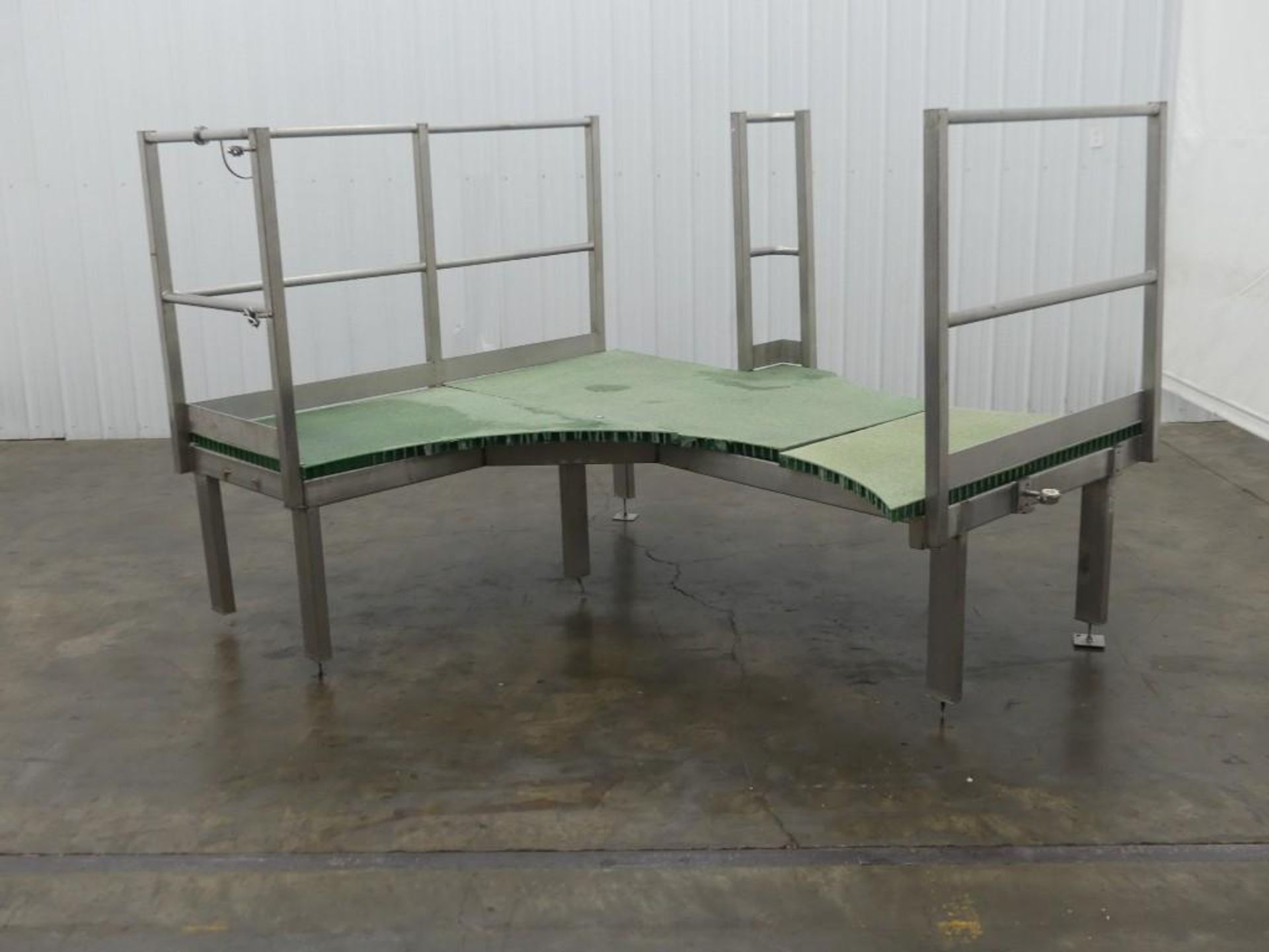 Stainless Steel Frame Platform