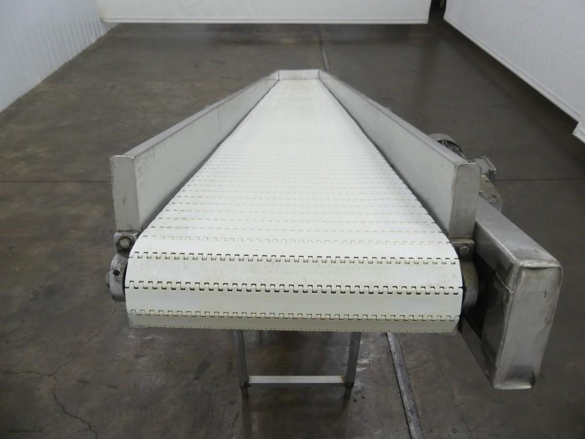 Plastic Mat Top 98" Discharge Incline Conveyor - Image 10 of 15