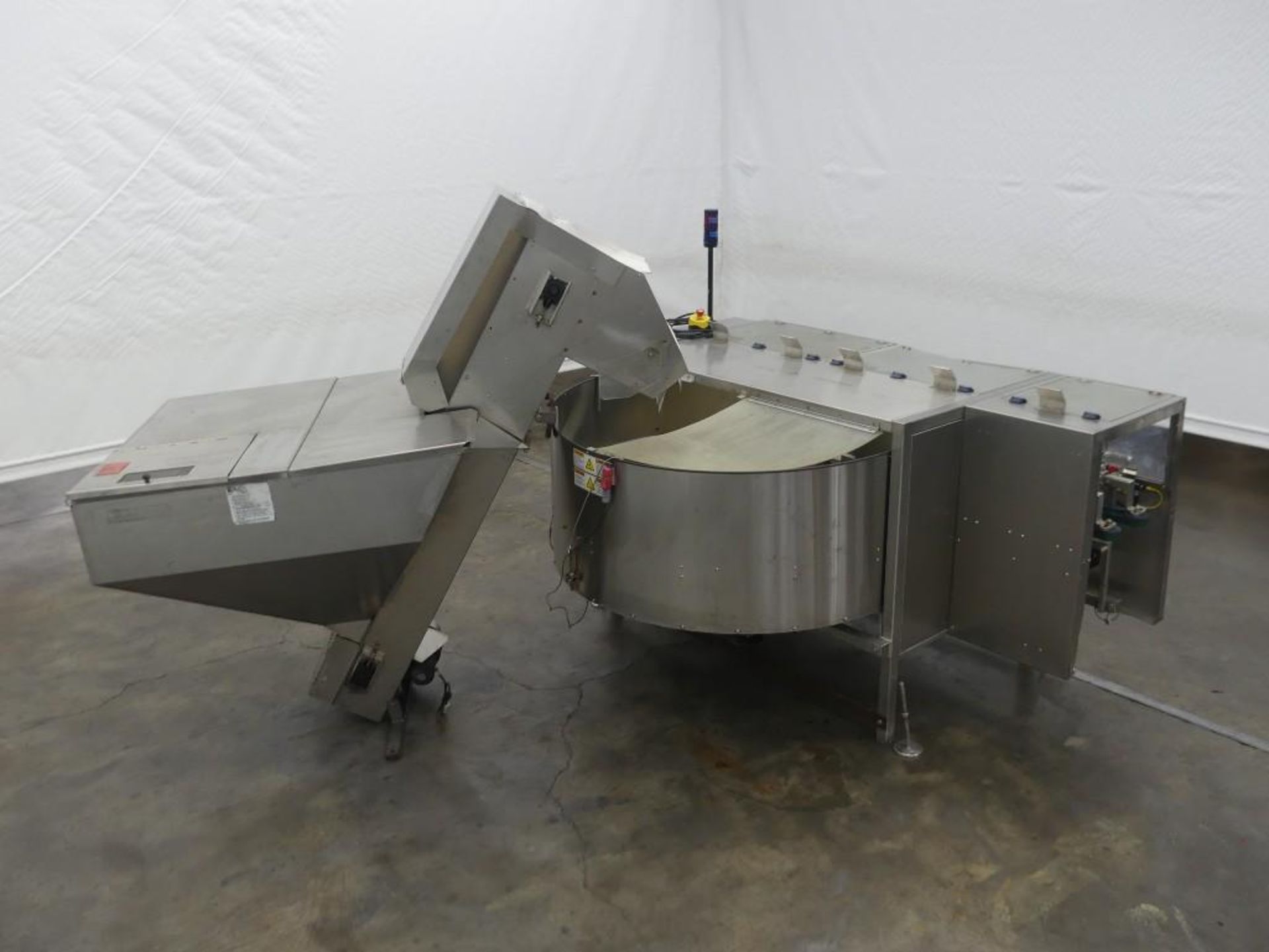 Pace M500 Stainless Steel Automatic Bulk Bottle Unscrambler with Infeed Hopper - Image 4 of 36