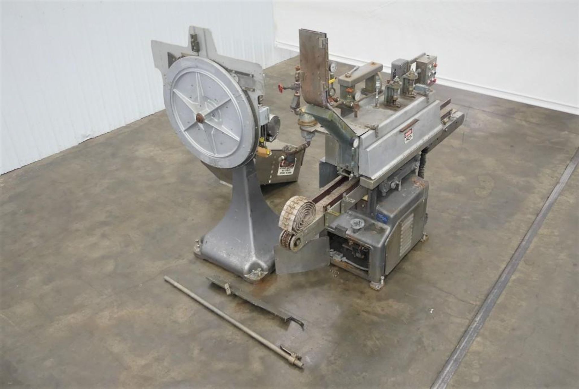 Diversified Capping Equipment Steam Capper - Image 33 of 52