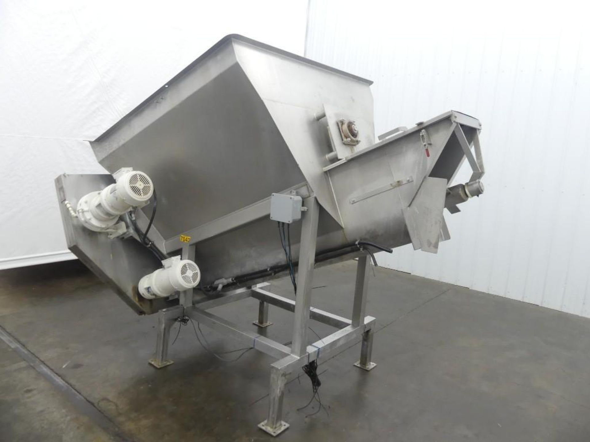 Stainless Steel Paddle Agitated Auger Feeder - Image 8 of 12
