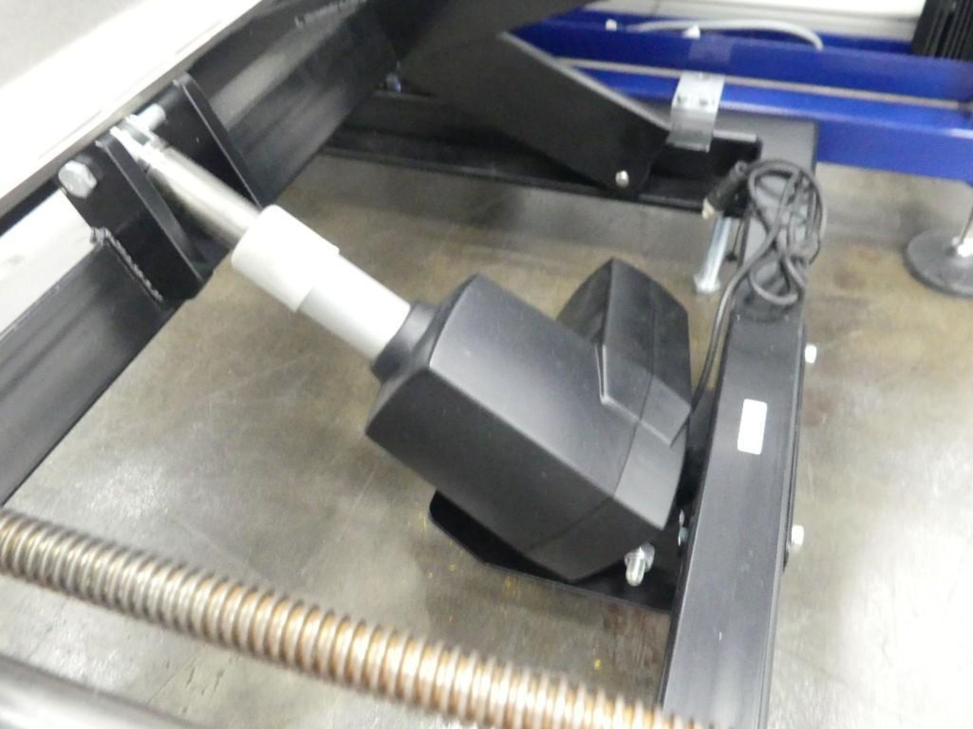 Lantech C-1000 Tape Bottom Seal Automatic Case Erector - Image 28 of 40