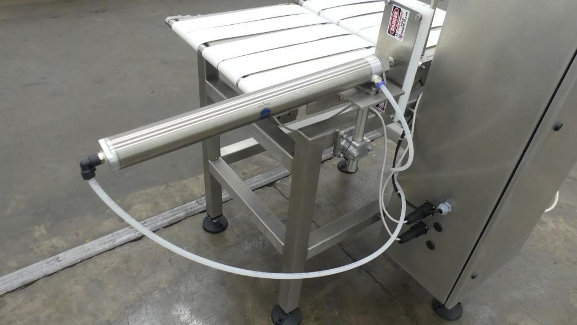 Thompson Scale Co Sonic 350 Checkweigher - Image 13 of 18