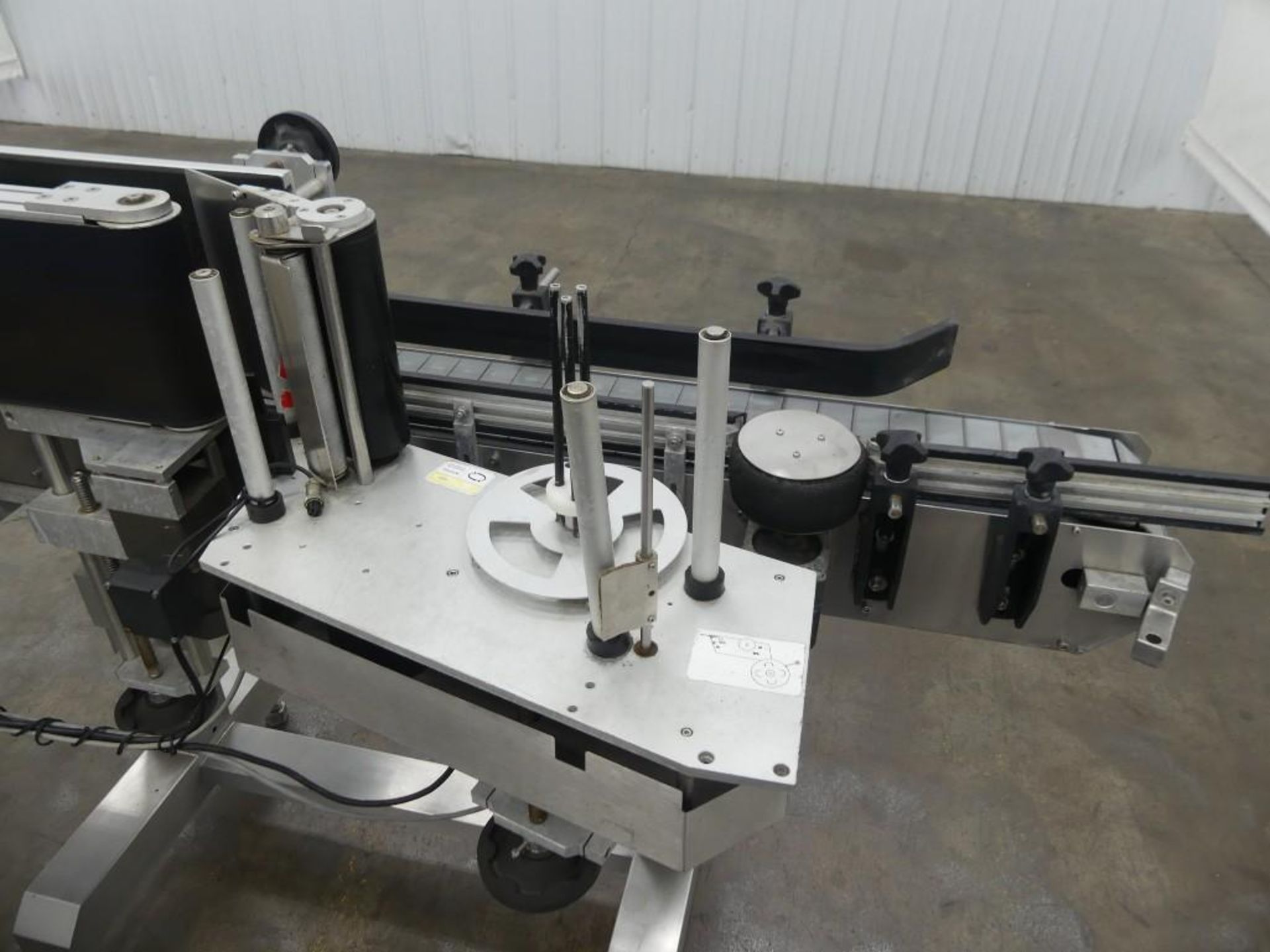 Accutek 24 APS 108 Wraparound Pressure Sensitive Labeler - Image 5 of 22