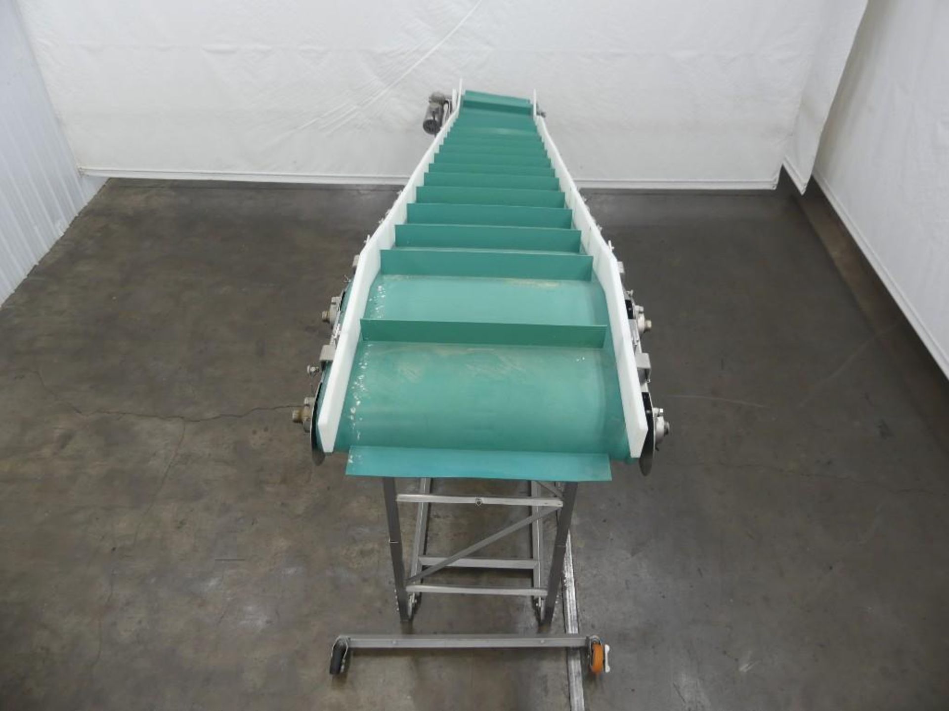 Power Belt Systems 18' L by 24" W Cleated Decline Conveyor - Image 8 of 20