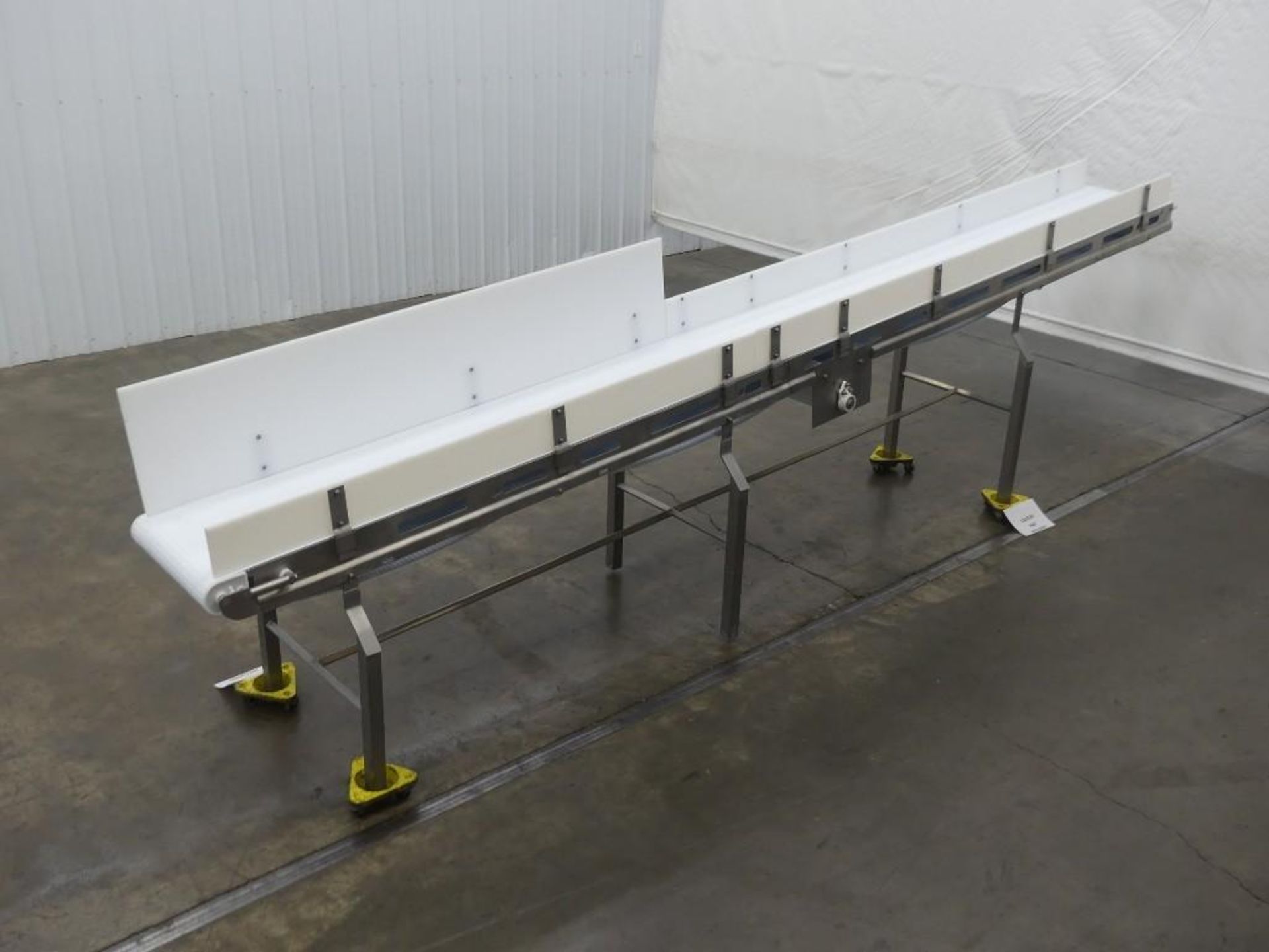 Plastic Mat-Top Interlocked Stainless Steel Conveyor