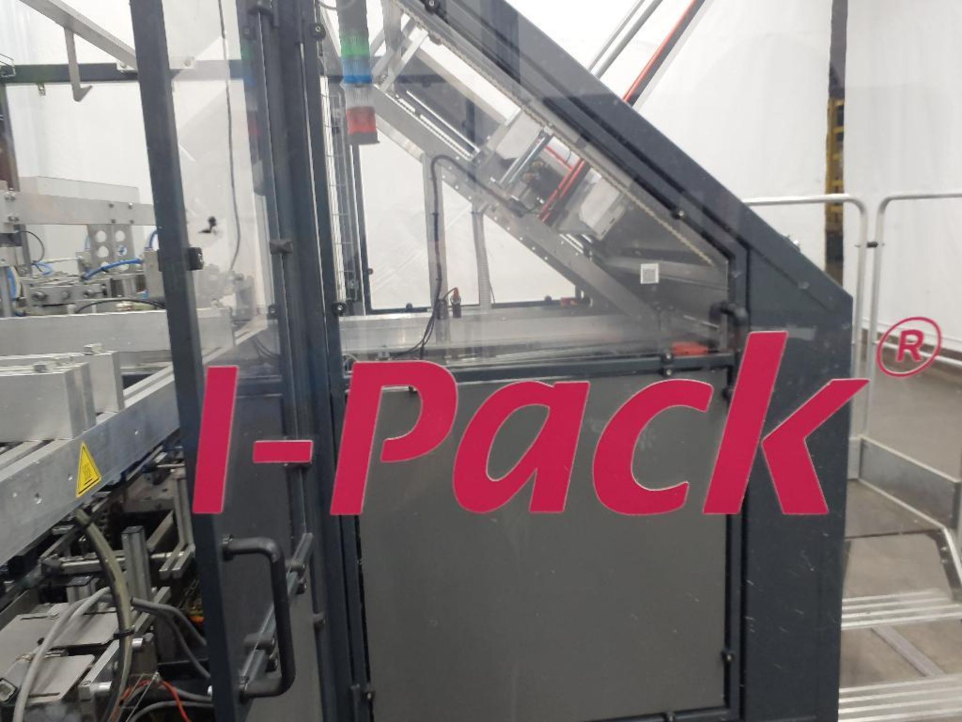 I-pack IK14B-1 Top Glue Case Sealer and Void Reduction System - Image 6 of 27