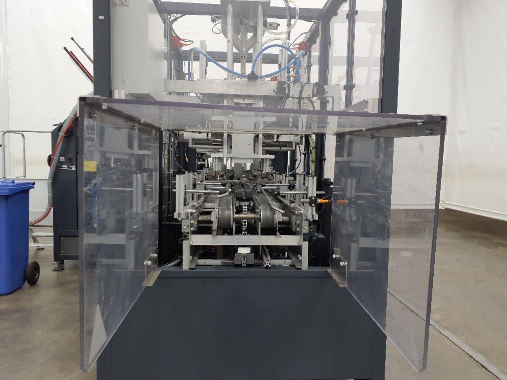 I-Pack Void Reduction System: Box Scoring, Folding, Gluing, Lidding For Distribution and Fulfillment - Image 27 of 48