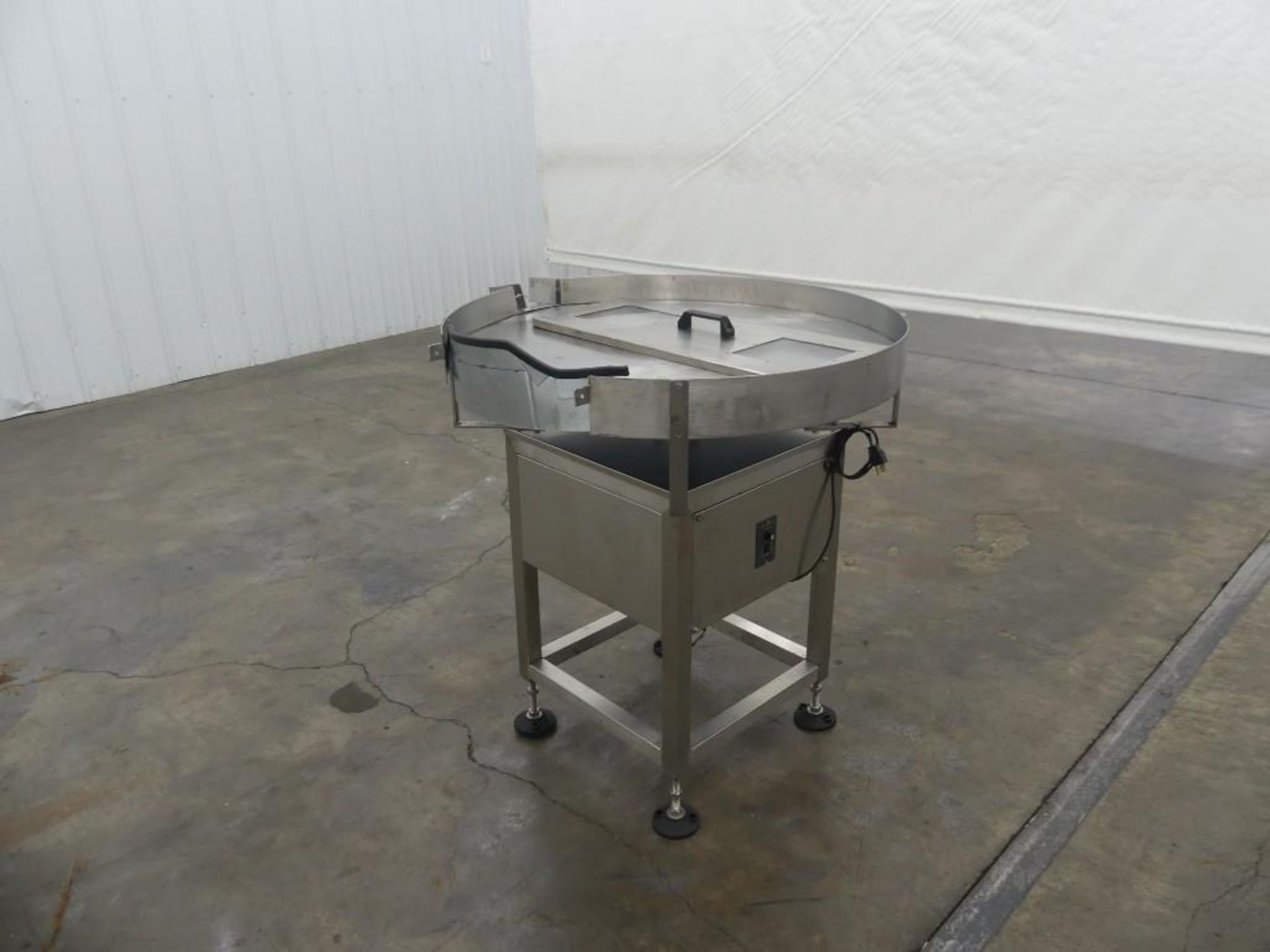 36 Inch Rotary Accumulation Table - Image 2 of 11