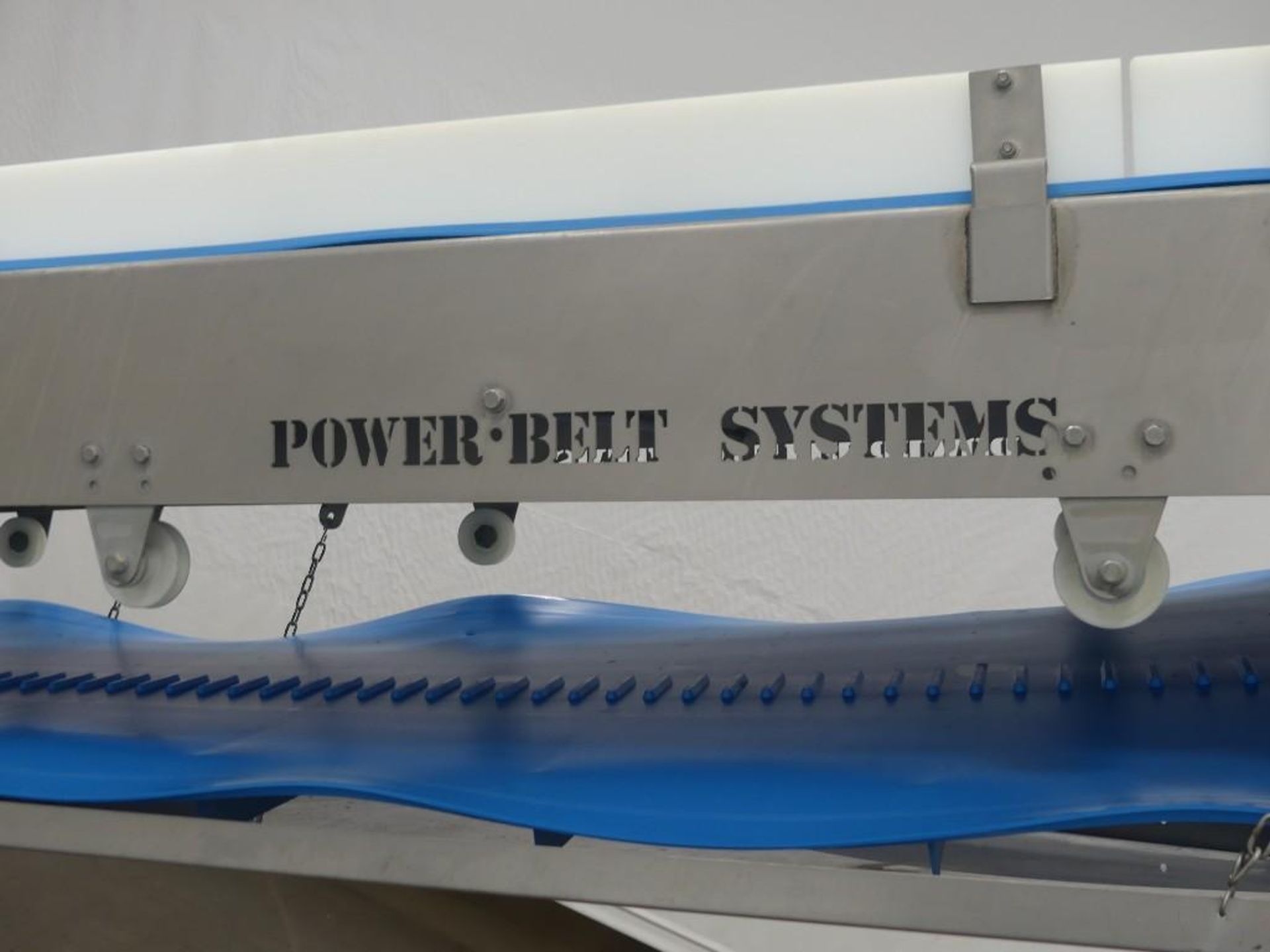 Power Belt Systems 18' L by 28" W Cleated Decline Conveyor - Image 20 of 20