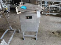 Thai Shin-I Rotary Accumulation Table