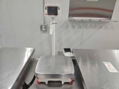 Ohaus Explorer Table Top Scale