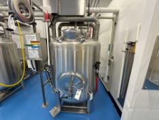 320 Gallon Stainless Steel Mixing Tank