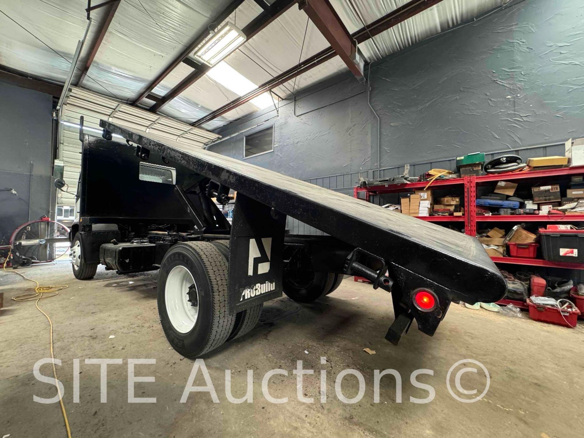 2005 Chevrolet T7500/ Isuzu FTR S/A Flatbed Truck - Image 12 of 21