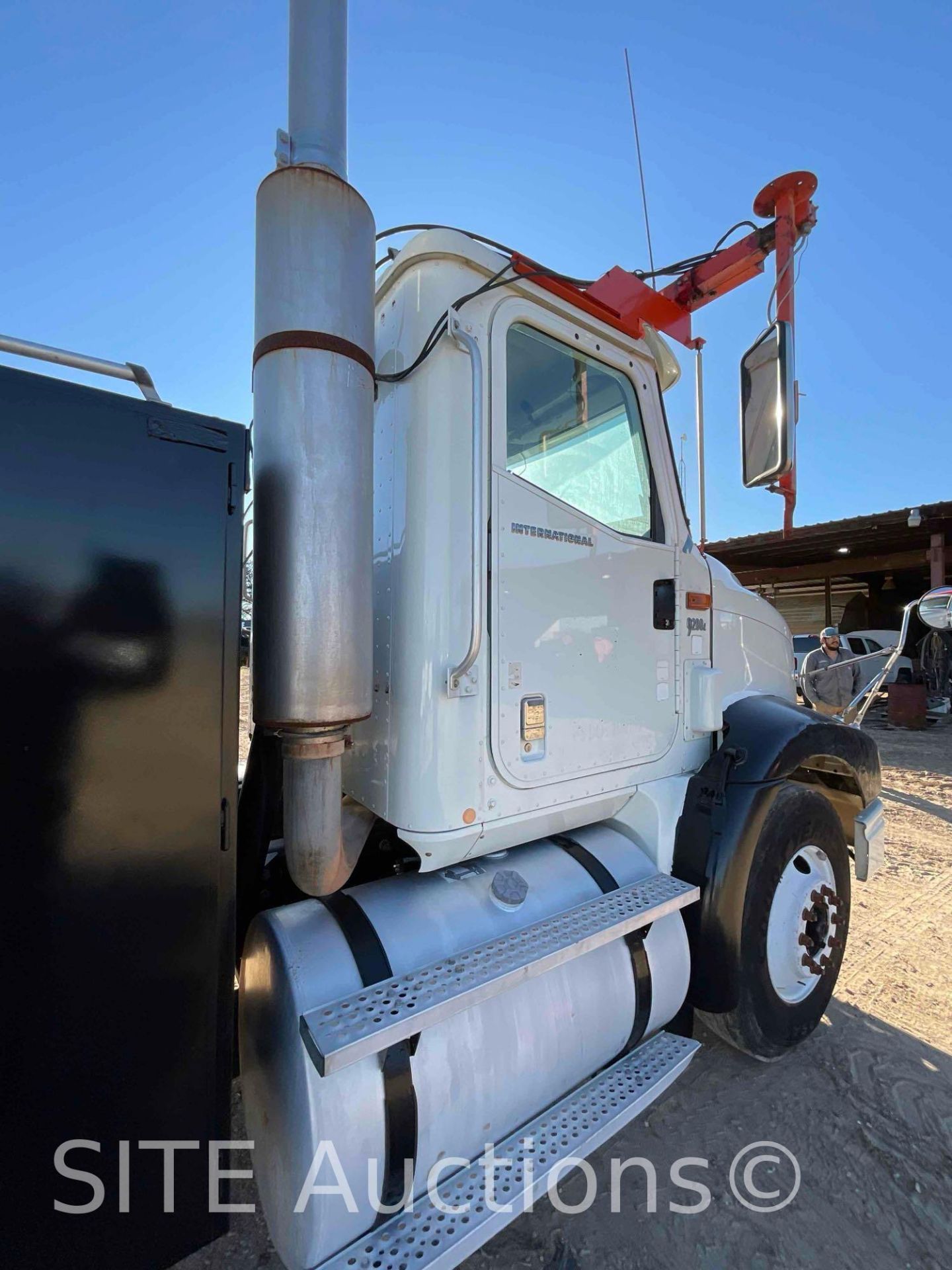 2007 International 9200i S/A Toter Truck - Image 18 of 27