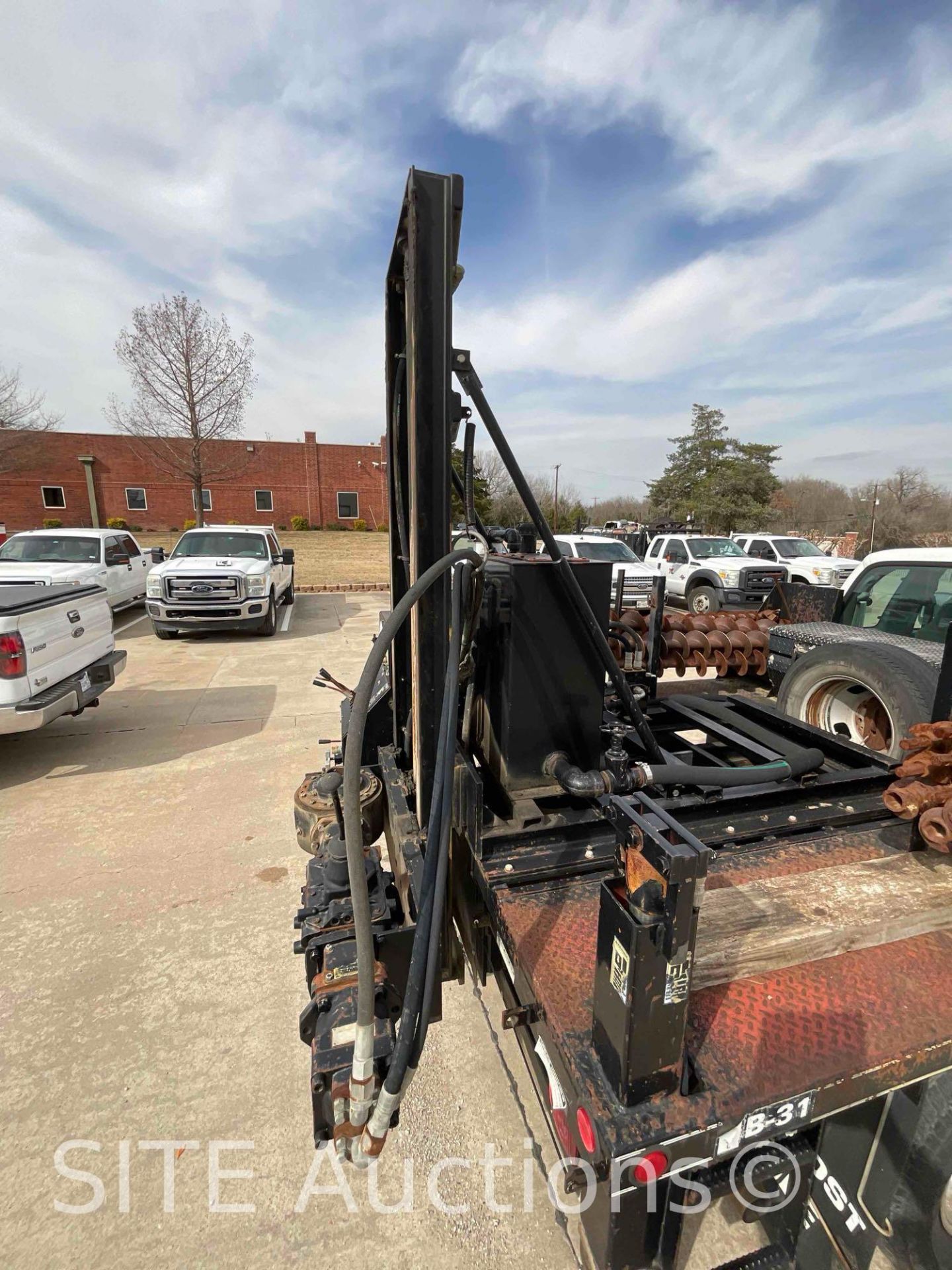 2006 Ford F250 SD Extended Cab Drill Rig Truck - Image 6 of 8