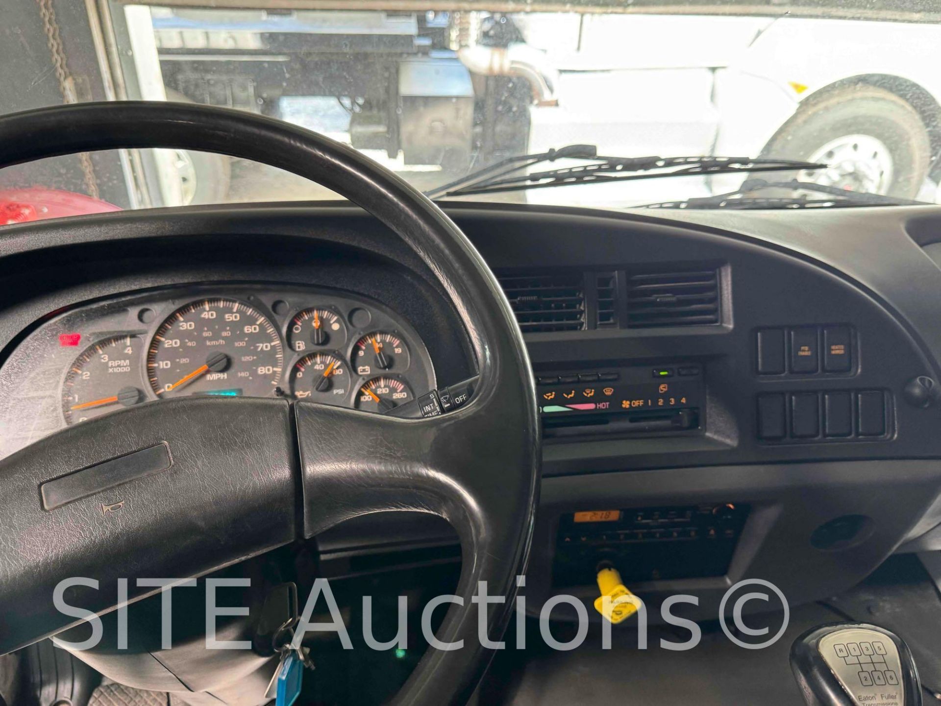 2005 Chevrolet T7500/ Isuzu FTR S/A Flatbed Truck - Image 18 of 21