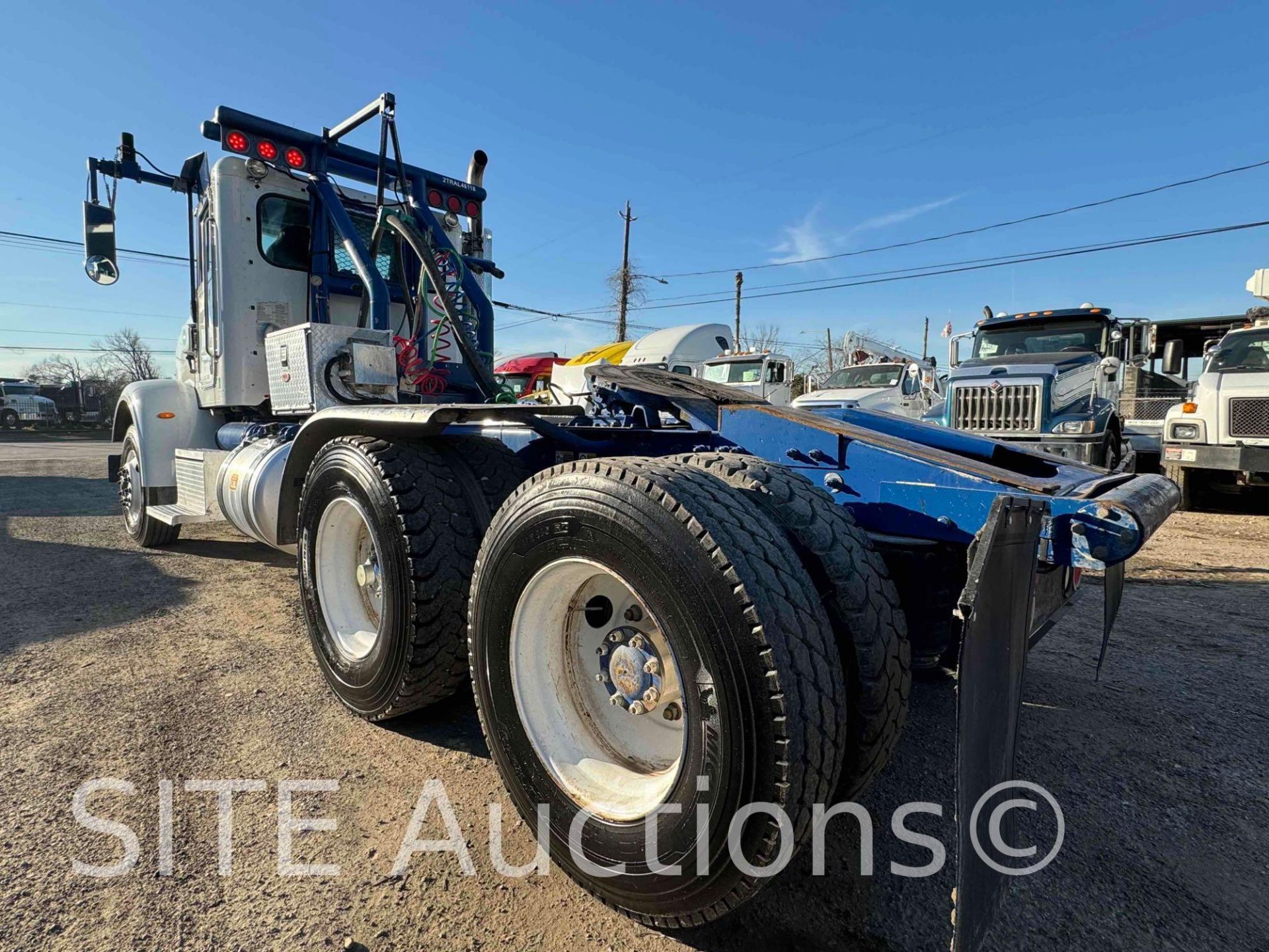 2012 Peterbilt 365 T/A Daycab Truck Tractor - Image 7 of 19