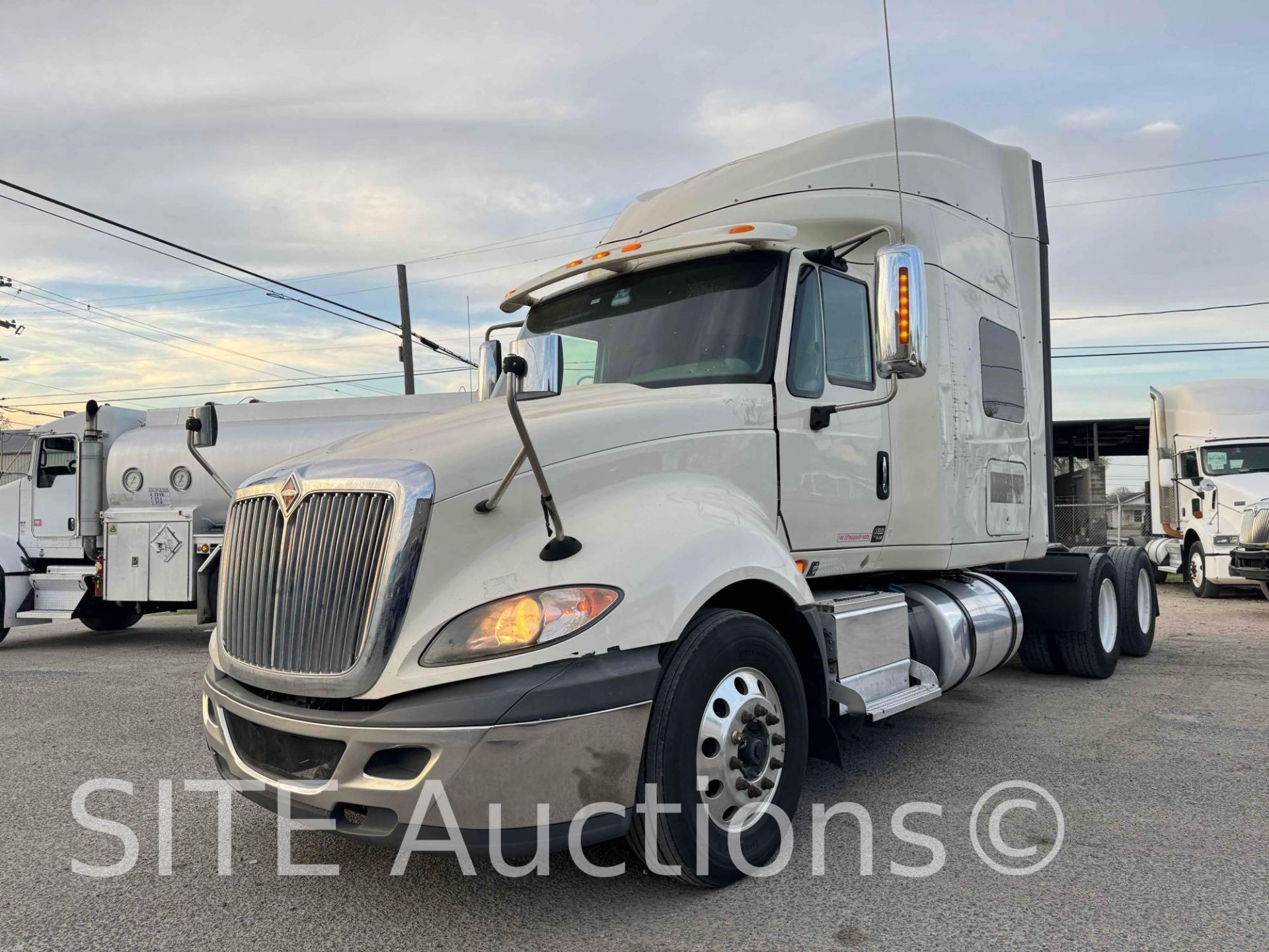 2016 International Prostar+ 122 T/A Sleeper Truck Tractor