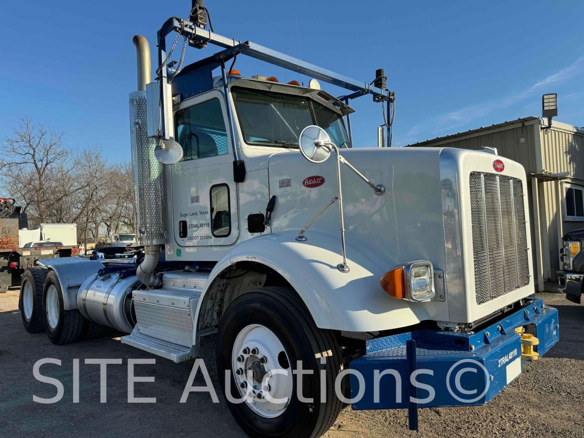 2012 Peterbilt 365 T/A Daycab Truck Tractor - Image 2 of 19