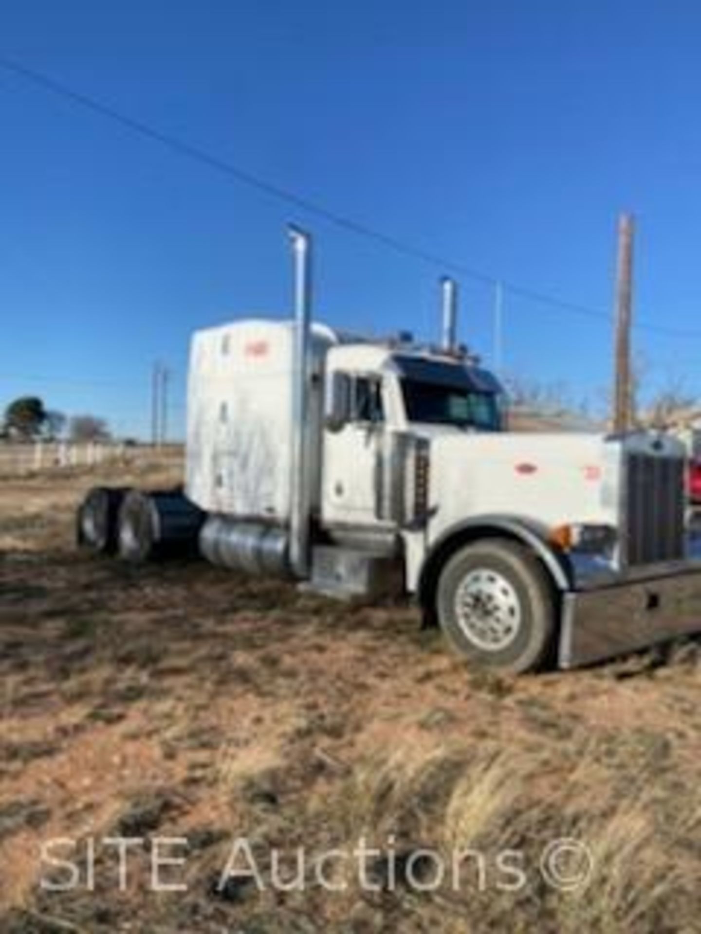 2004 Peterbilt 379 T/A Sleeper Truck Tractor - Image 2 of 24