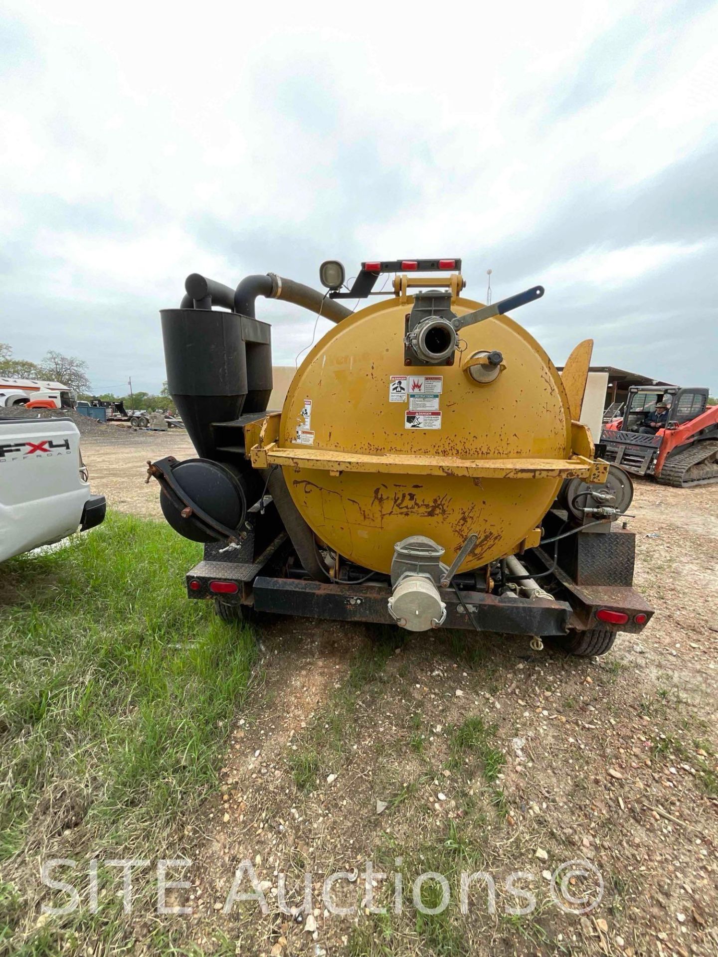 2013 Vermeer V800LE-HD Hydrovac Trailer - Image 4 of 22