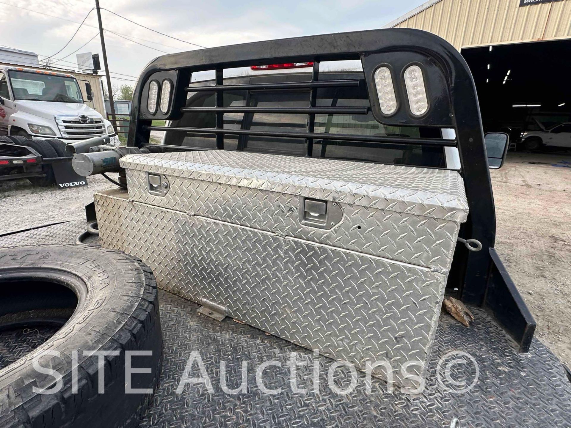 2012 Chevrolet Silverado 3500 HD Crew Cab Flatbed Truck - Image 23 of 25