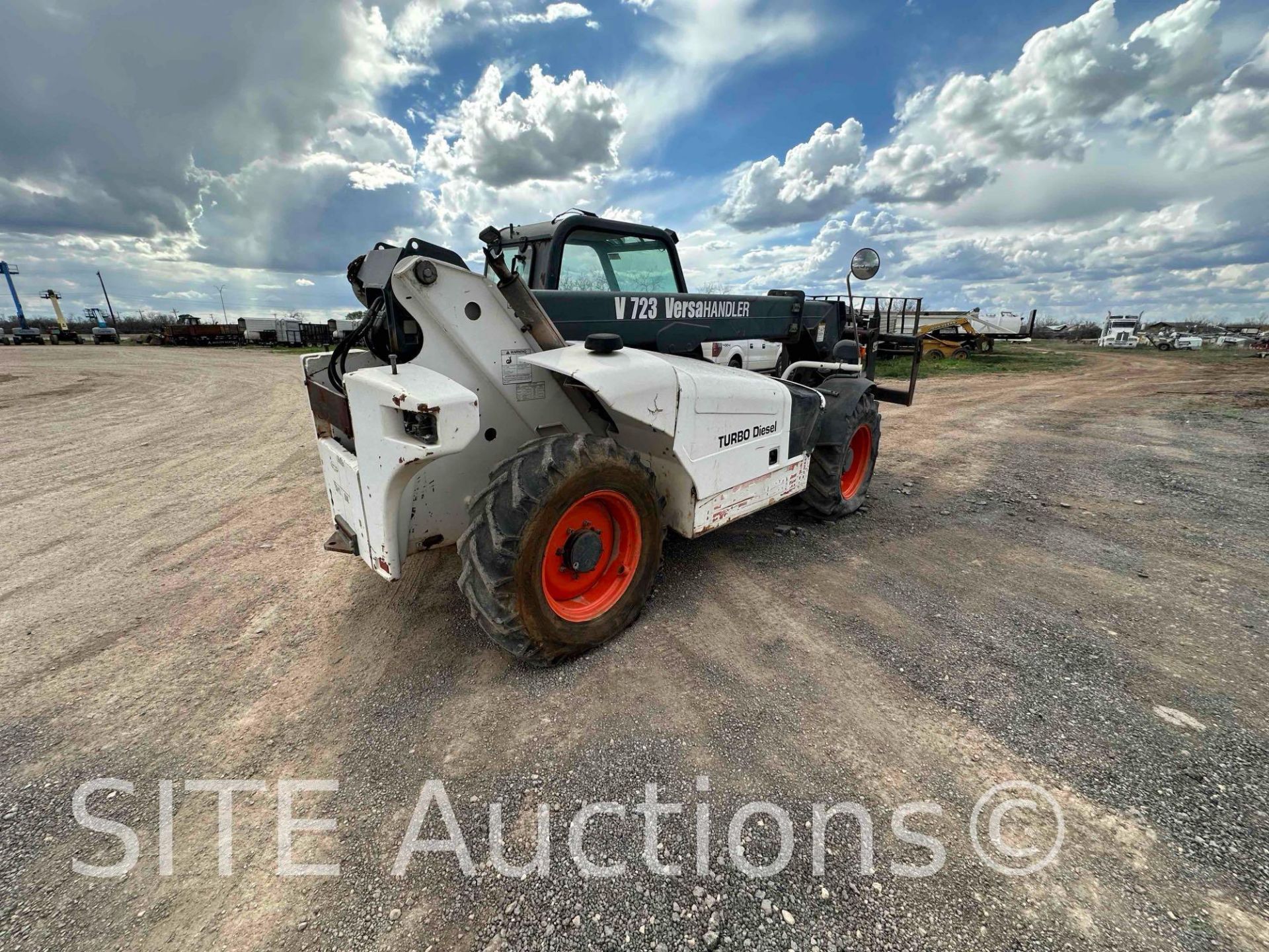 2006 Bobcat V723 VersaHandler 4x4x4 Telescopic Forklift - Image 5 of 23