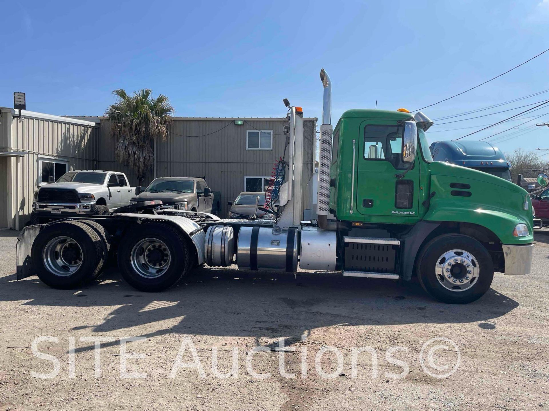 2012 Mack CXU613 T/A Daycab Truck Tractor - Image 4 of 19