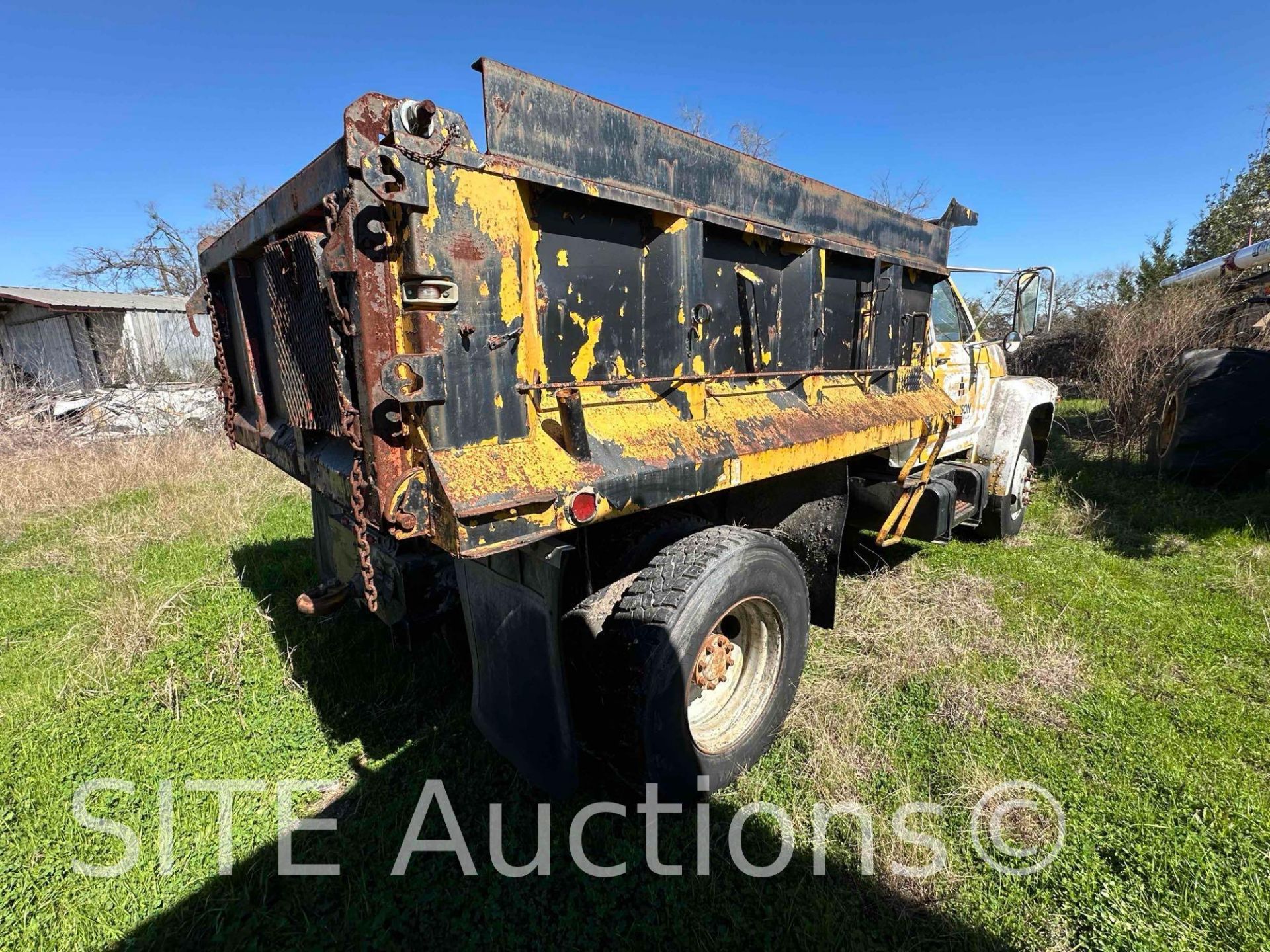 1986 Ford F700 S/A Dump Truck - Image 5 of 26