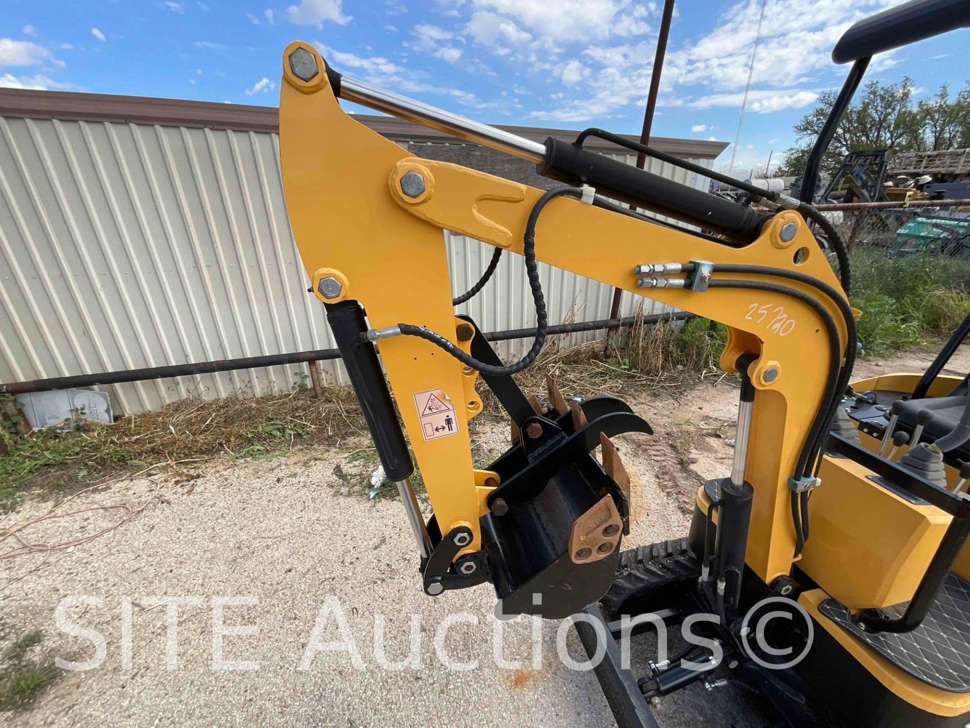 2022 Agrotk YM12 Mini Excavator - Image 13 of 18