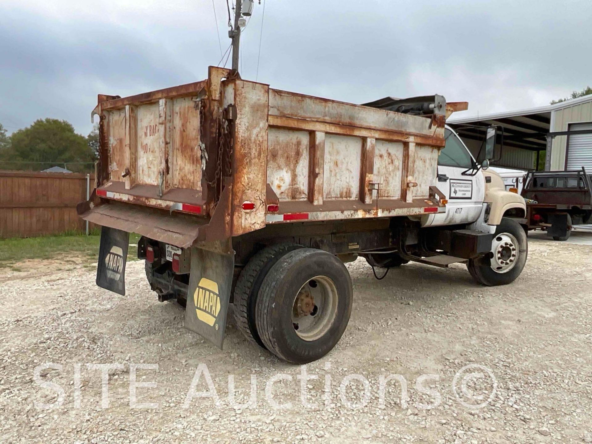 GMC S/A Dump Truck - Image 5 of 22