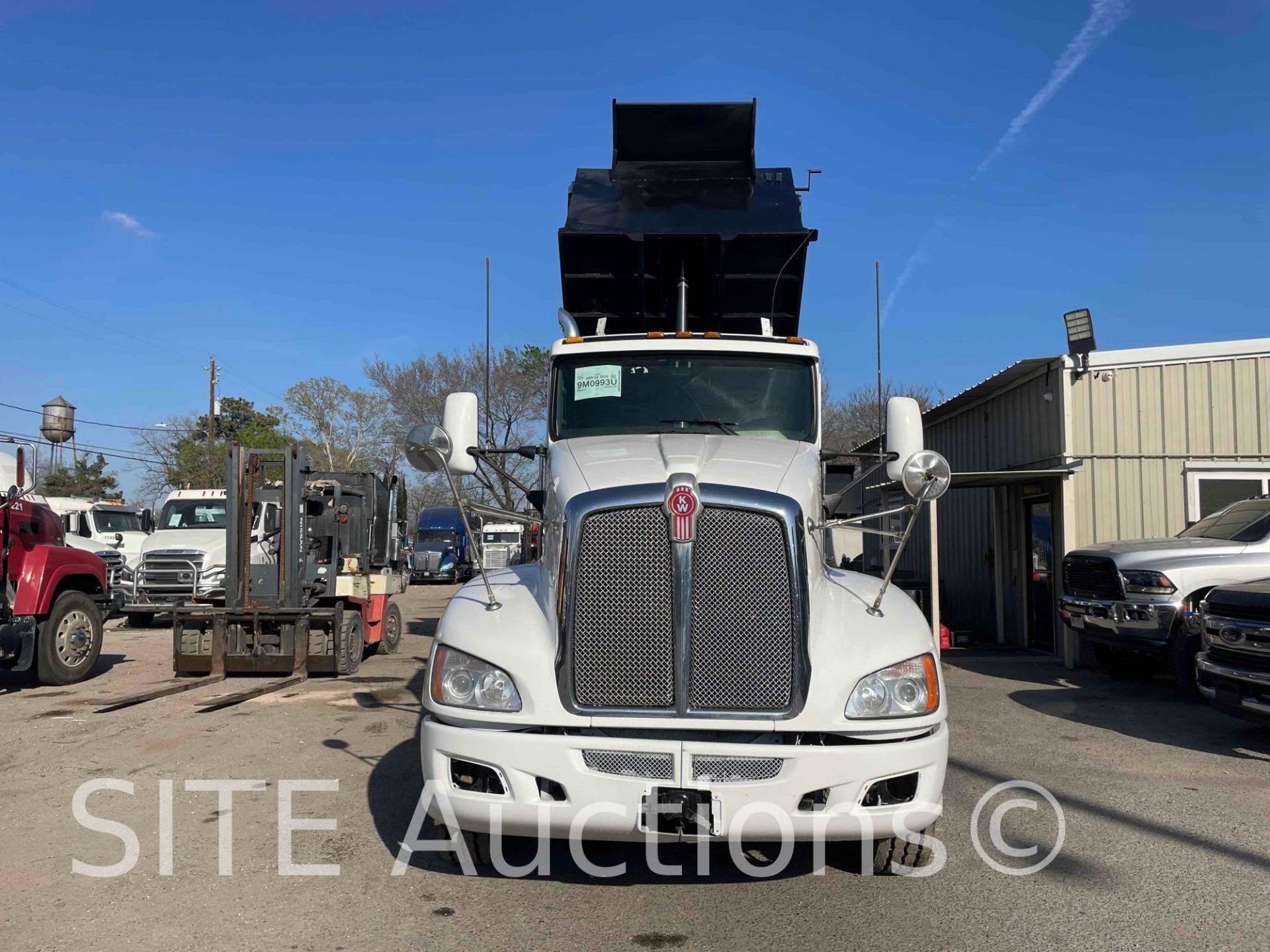 2013 Kenworth T660 Tri/A Dump Truck - Image 2 of 15