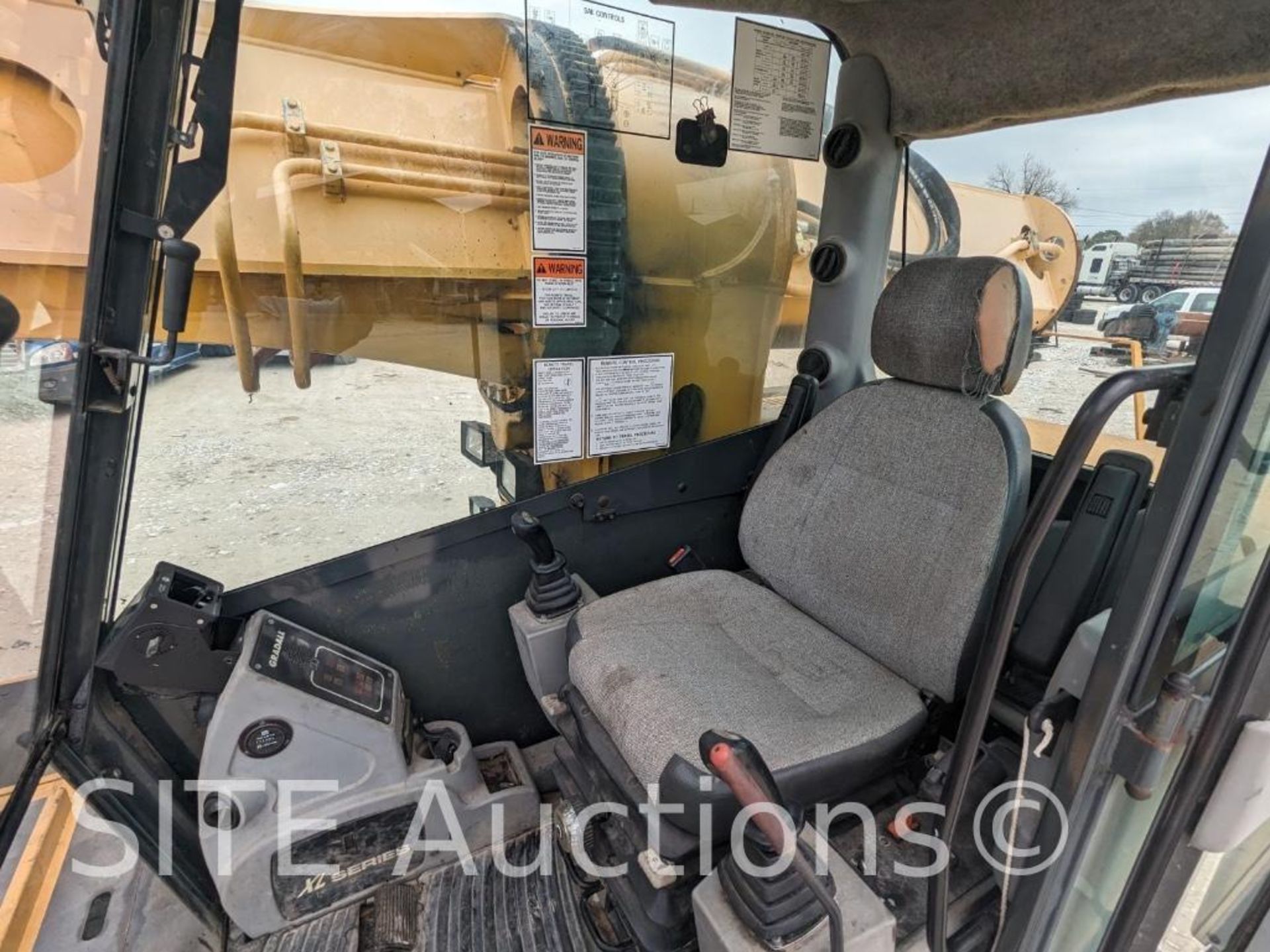 2005 Gradall XL3100 Wheeled Excavator - Image 9 of 18