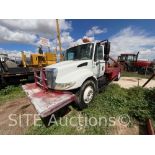 2005 International 4300 S/A Gin Pole Truck