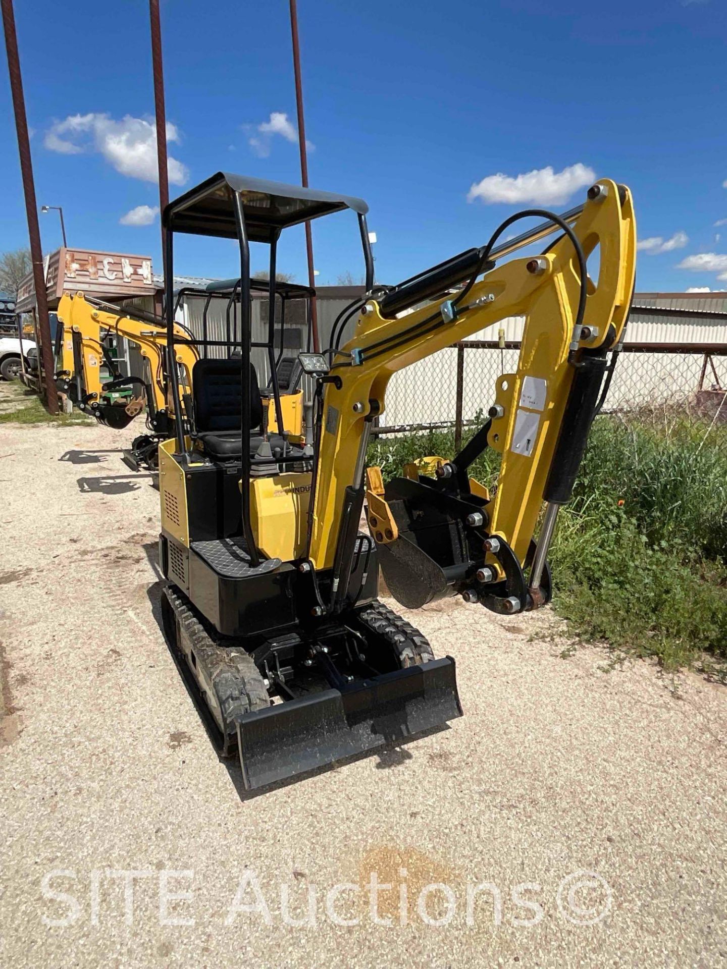 2022 Agrotk YM12 Mini Excavator - Image 3 of 16