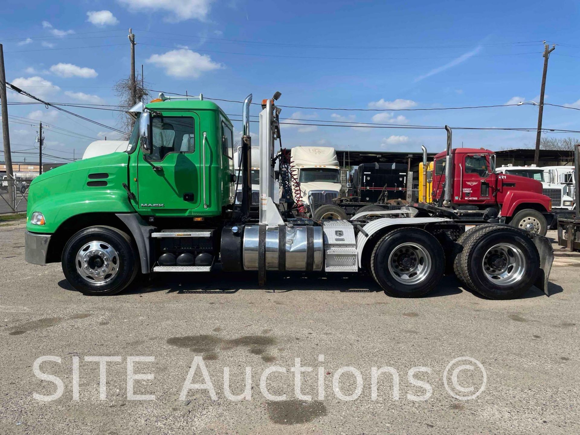 2012 Mack CXU613 T/A Daycab Truck Tractor - Image 5 of 19