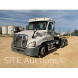 2015 Freightliner Cascadia T/A Daycab Truck Tractor