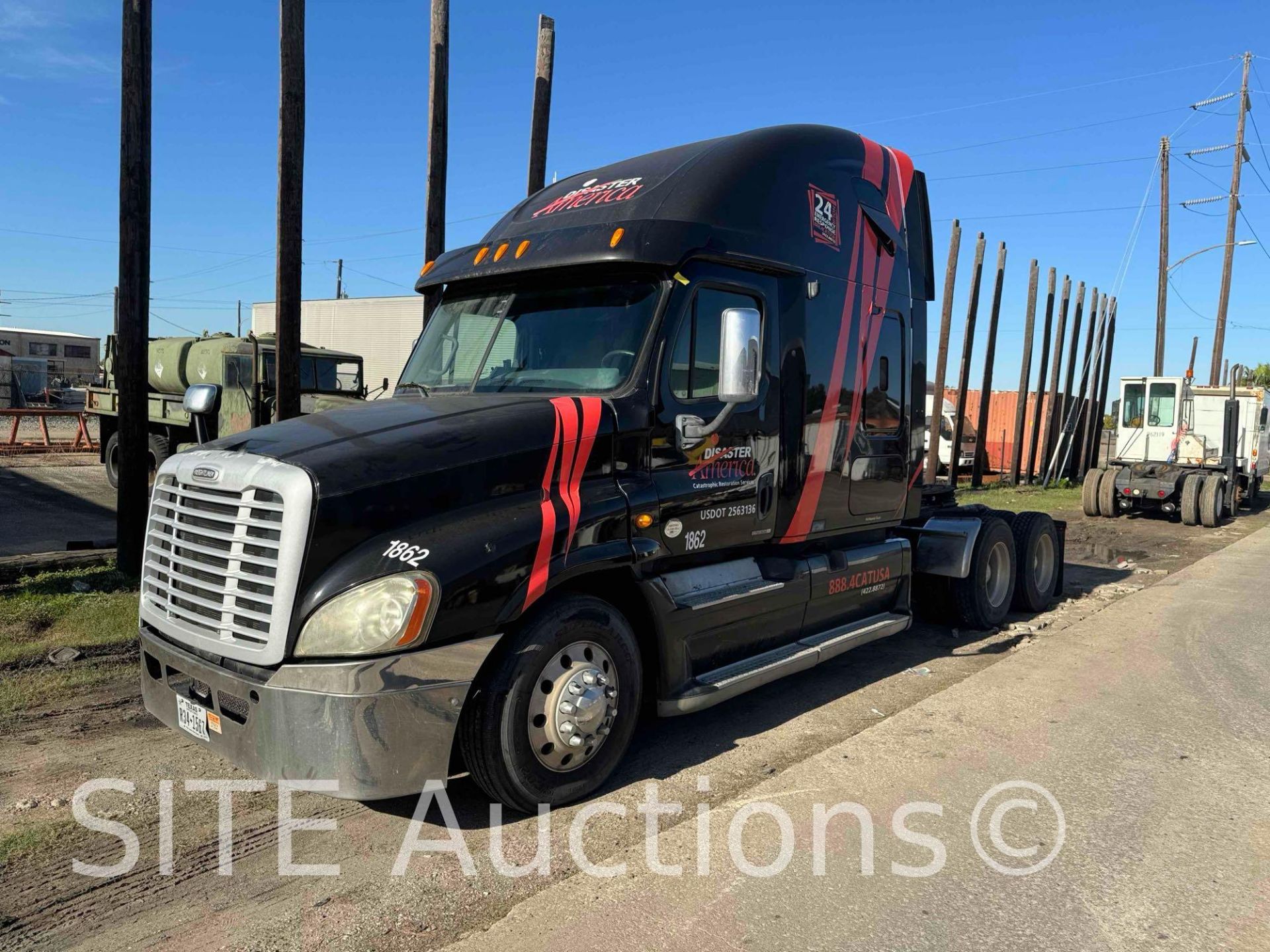 2010 Freightliner Cascadia T/A Sleeper Truck Tractor