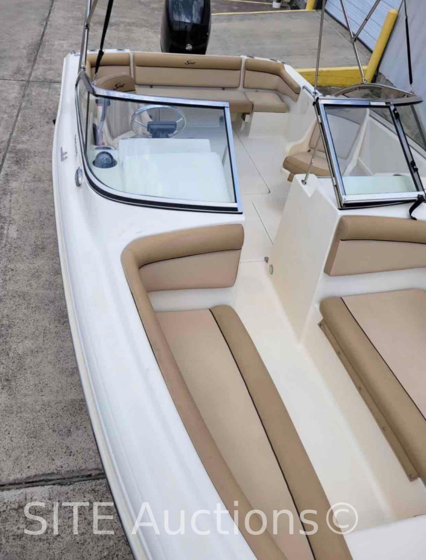 2020 Scout Dorado 20ft. Boat with Trailer - Image 18 of 21