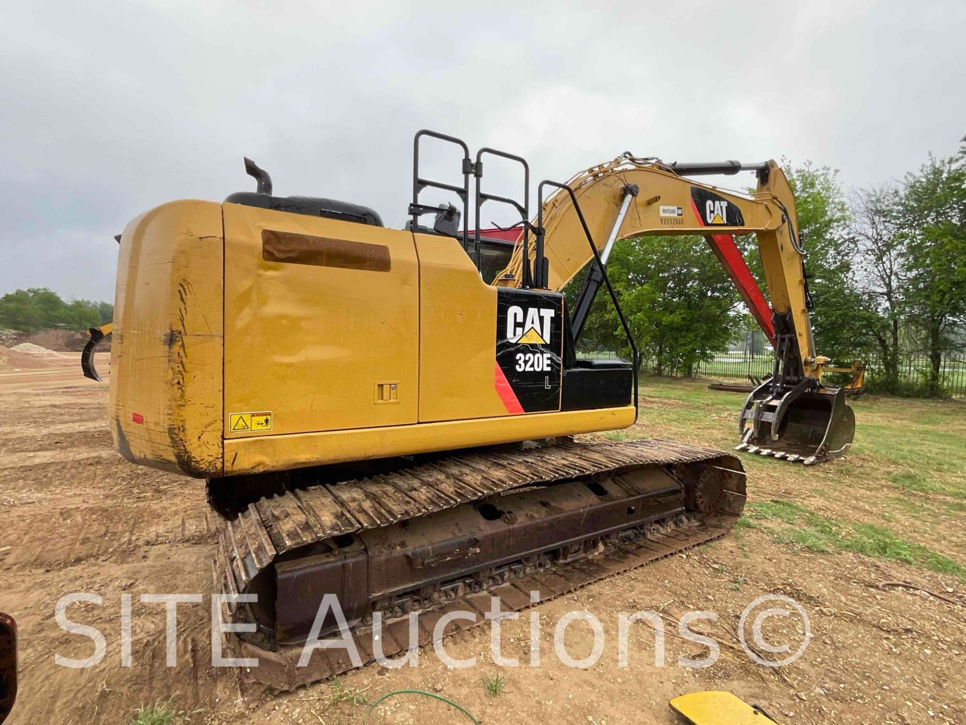 2014 CAT 320E L Hydraulic Excavator - Image 6 of 31