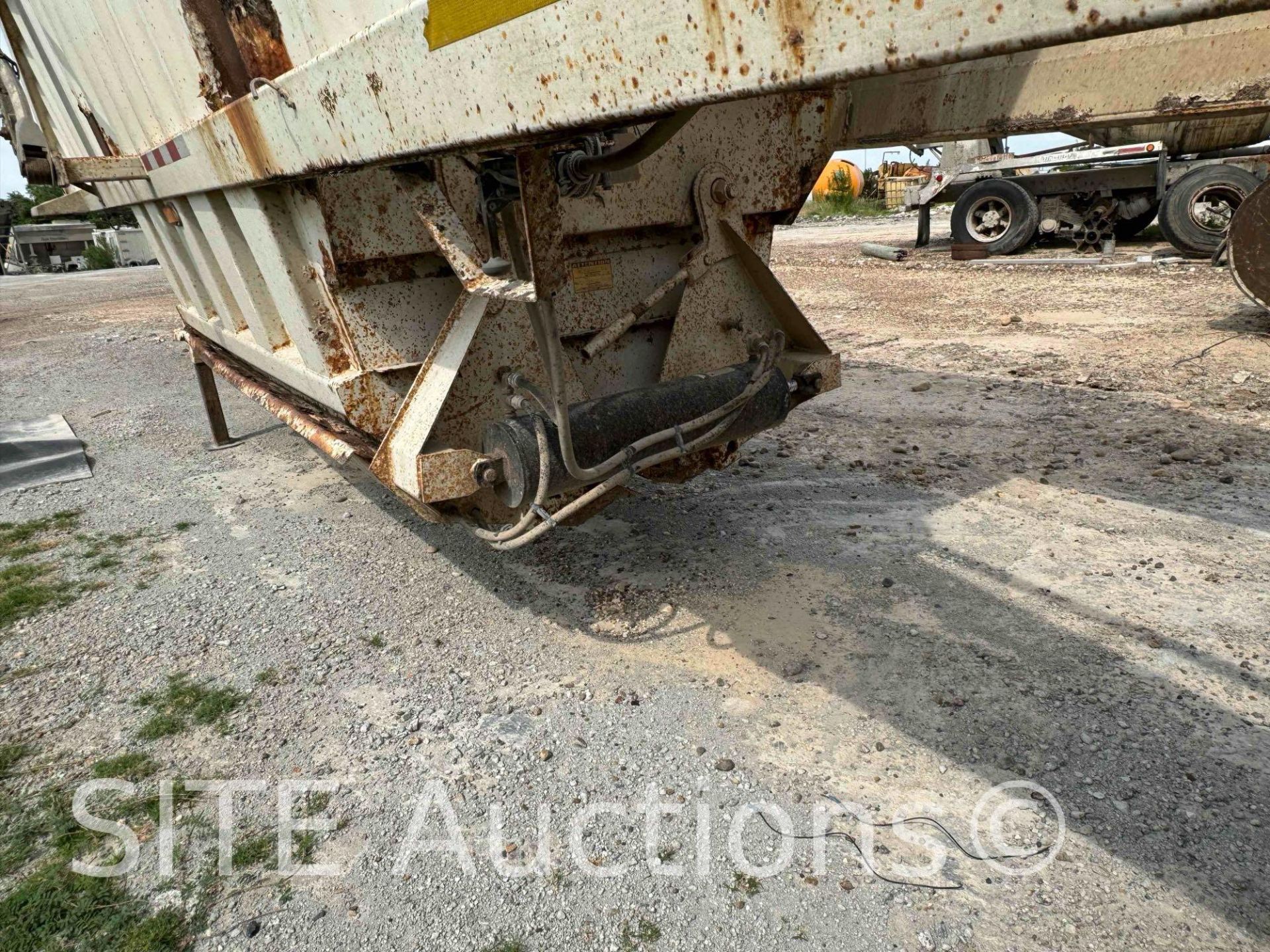 2014 Construction Trailer Specialists T/A Bottom Dump Trailer - Image 15 of 18