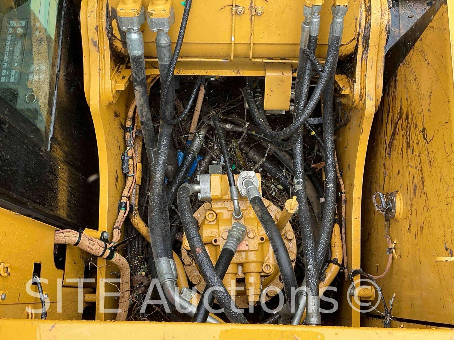 2014 CAT 320E L Hydraulic Excavator - Image 22 of 31