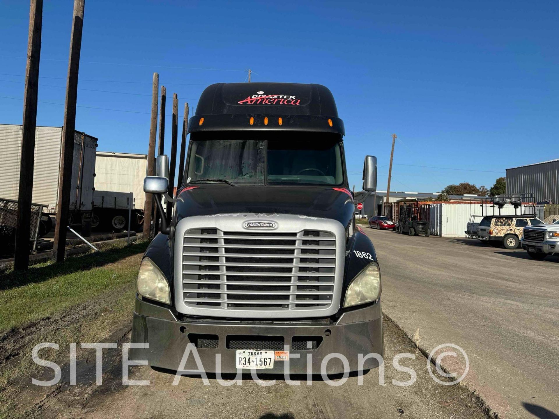 2010 Freightliner Cascadia T/A Sleeper Truck Tractor - Image 3 of 39