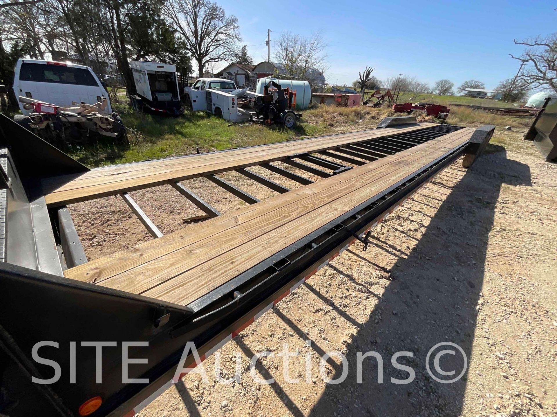 2010 PJ Gooseneck Tri/A Car Hauler Trailer - Image 17 of 18