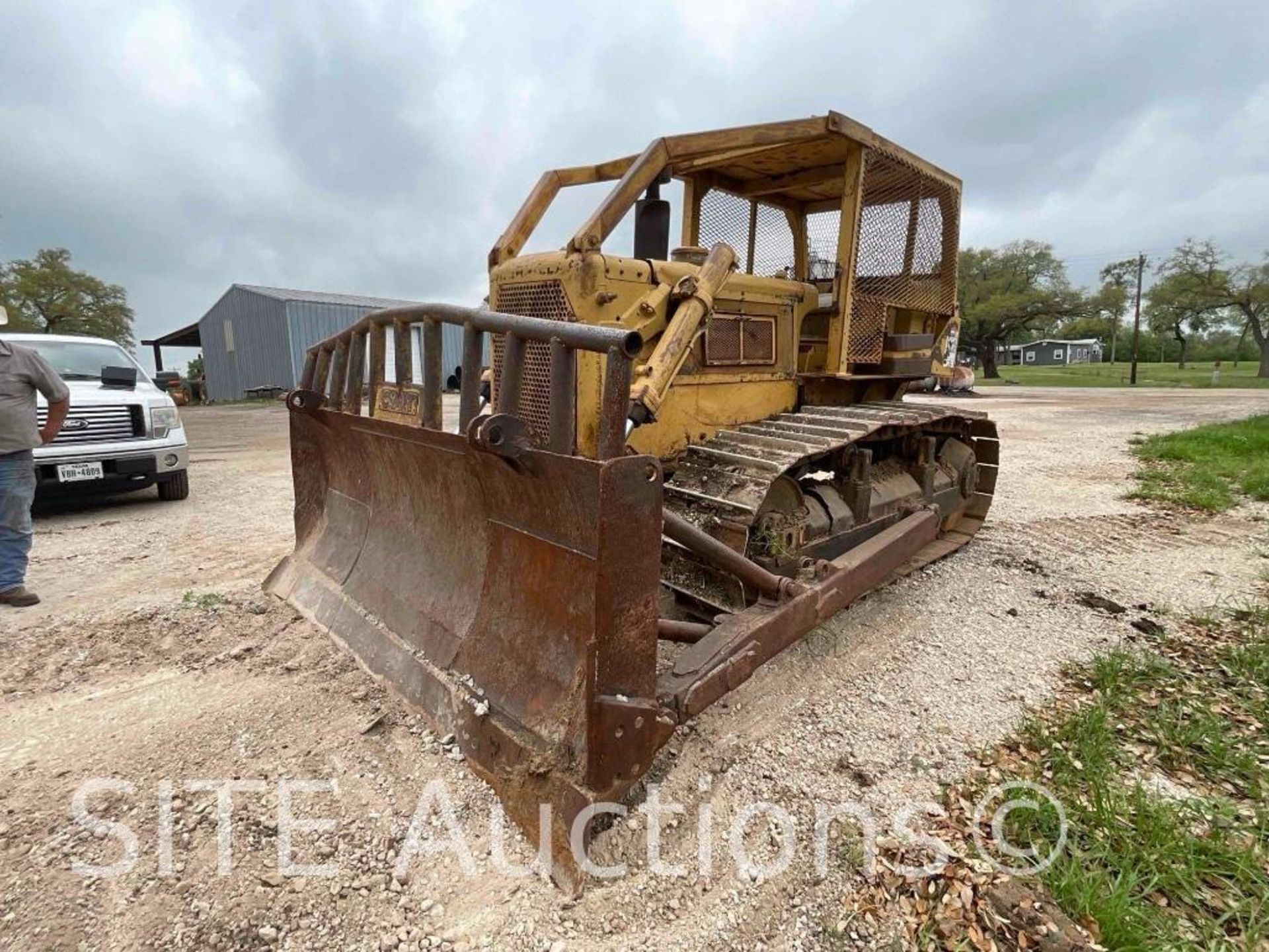 1969 CAT D6C Crawler Dozer - Image 2 of 34