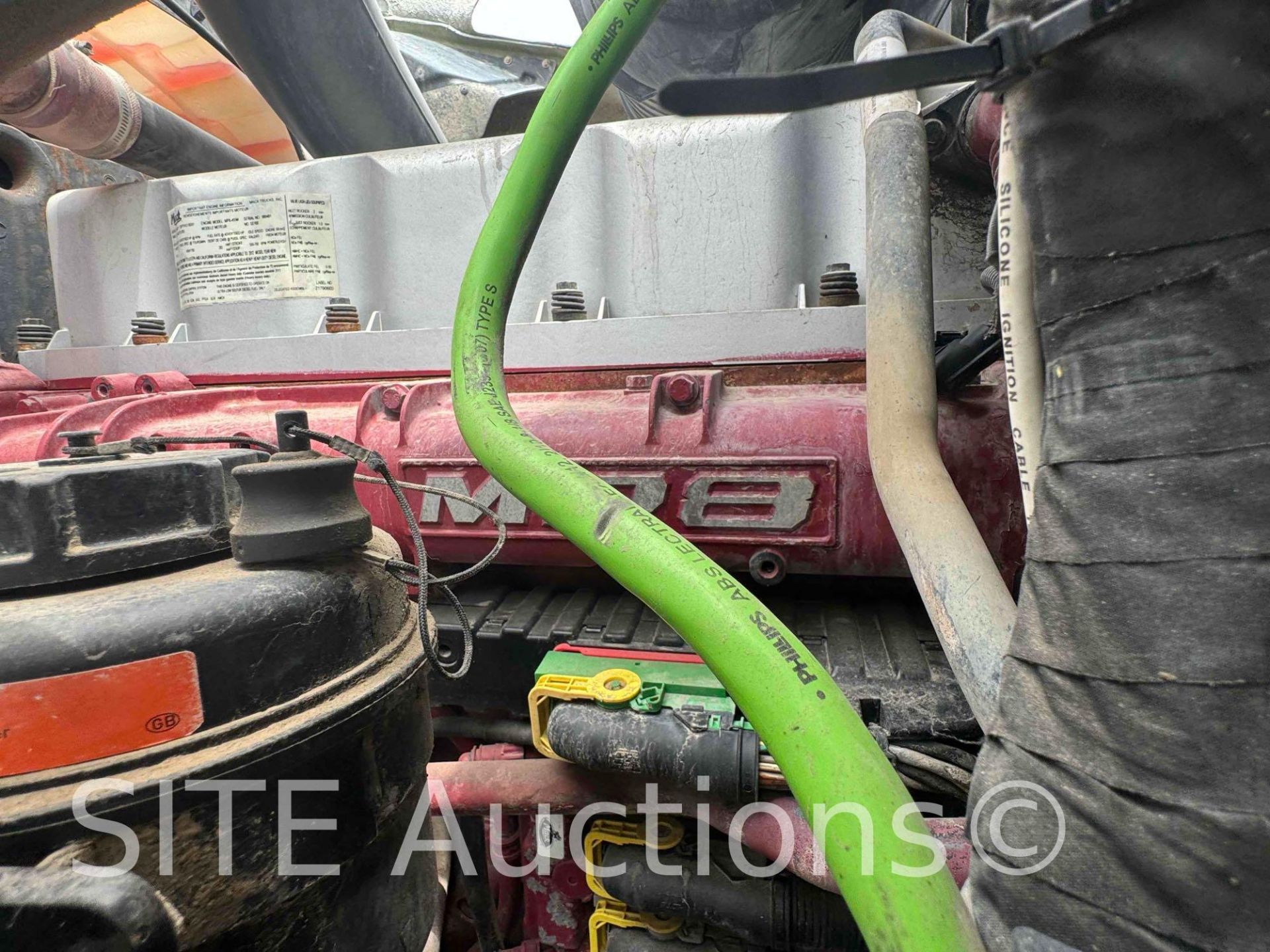 2014 Mack CHU613 T/A Sleeper Truck Tractor - Bild 14 aus 41