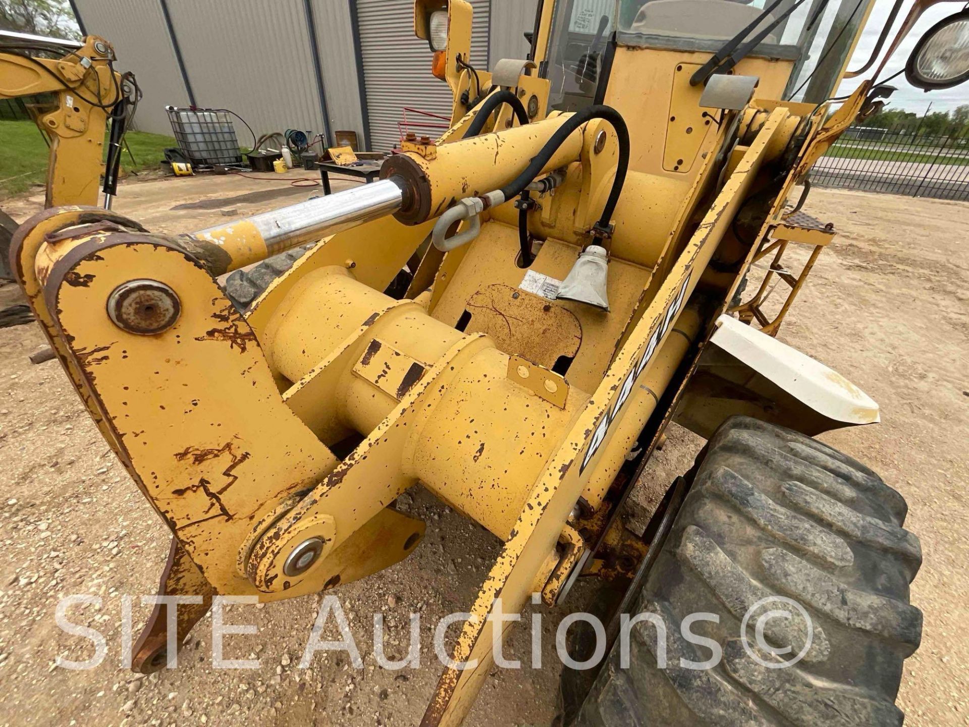 John Deere 444H Wheel Loader - Image 6 of 17