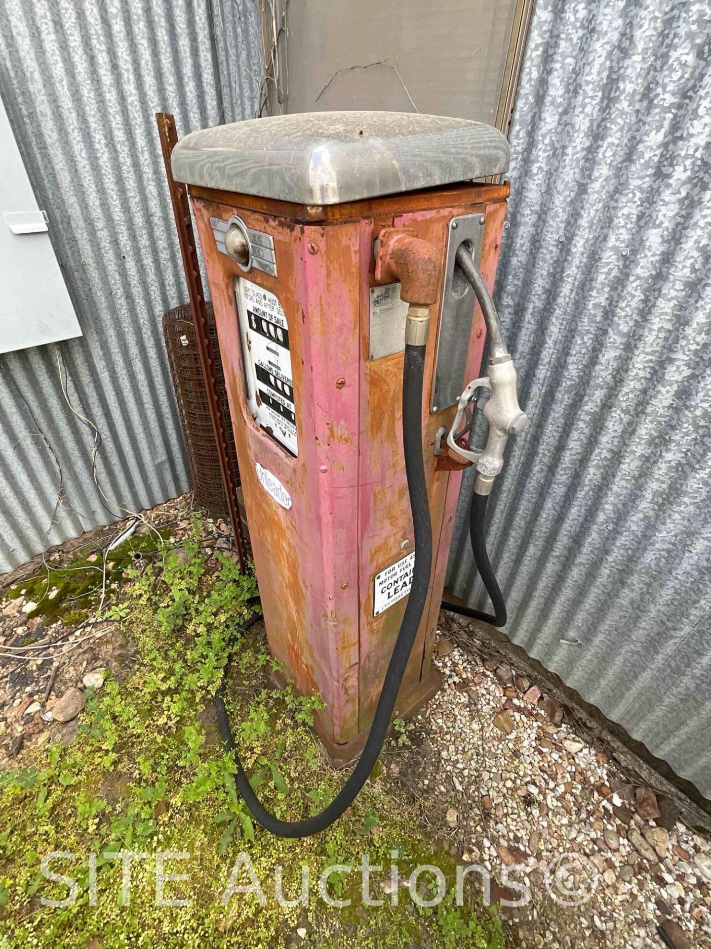 Gas Pump - Image 2 of 2