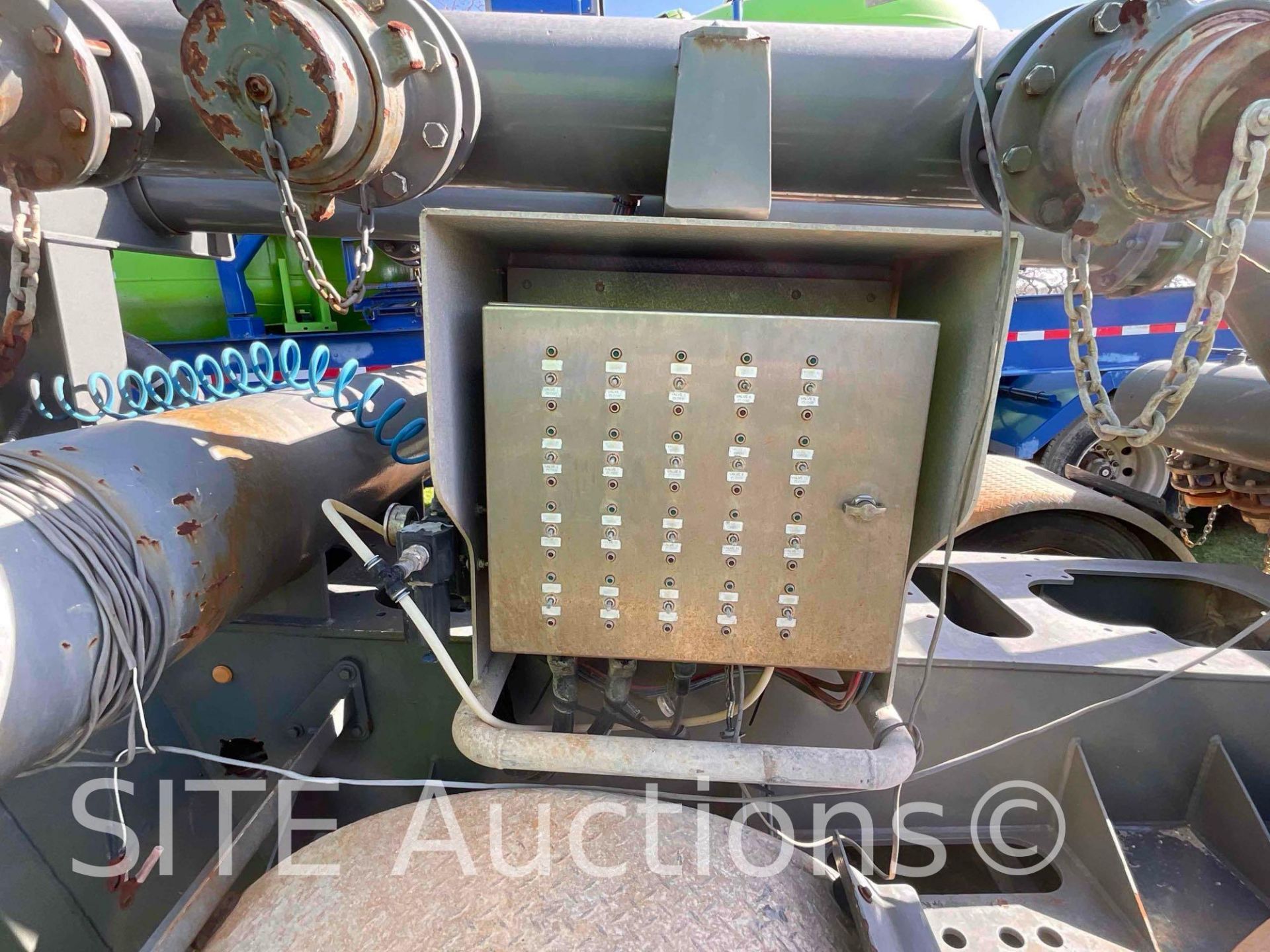 T/A Frac Manifold Trailer - Image 14 of 17